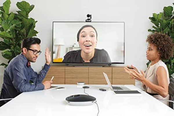 Découvrez notre test détaillé du système de visioconférence Logitech Group Full HD : performances, qualité vidéo et fonctionnalités pour vos réunions professionnelles. 