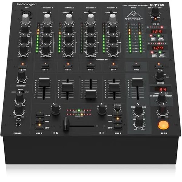 Découvrez notre test complet de la Behringer DJX750 : une table de mixage 5 canaux équipée d'effets numériques puissants pour vos sessions DJ professionnelles.