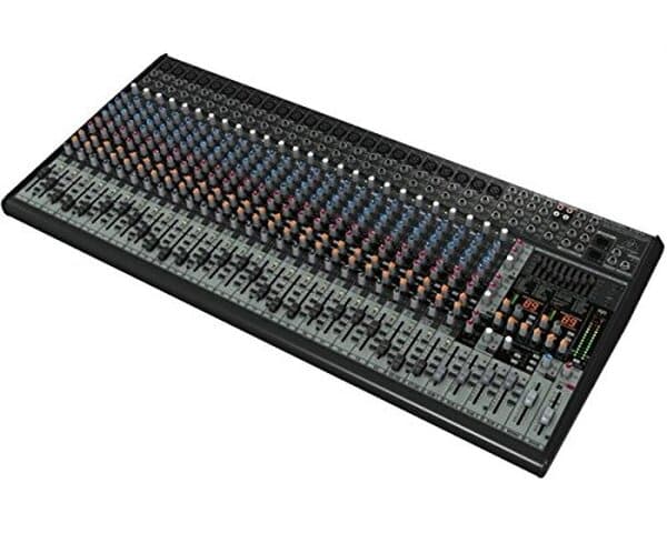 Découvrez notre test détaillé de la console Behringer Eurodesk SX3242FX : caractéristiques, performances et verdict sur cette table de mixage professionnelle.