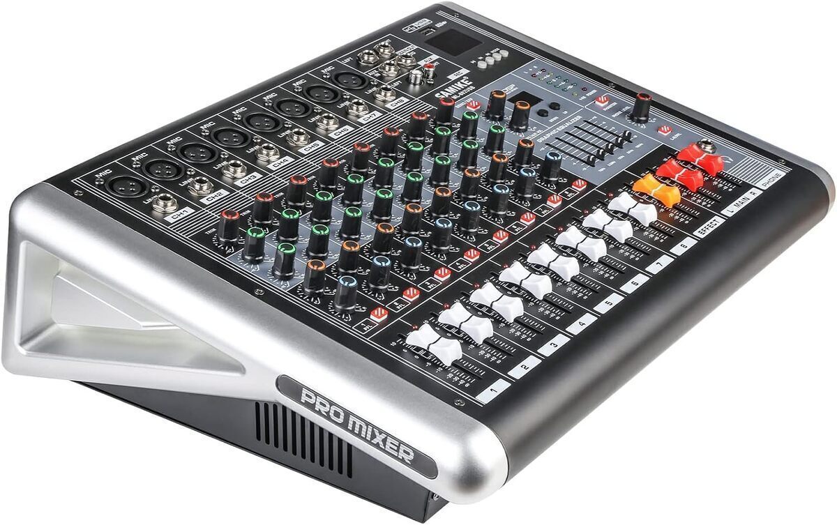 Test table de mixage 8 canaux : performance et fonctionnalité au rendez-vous
