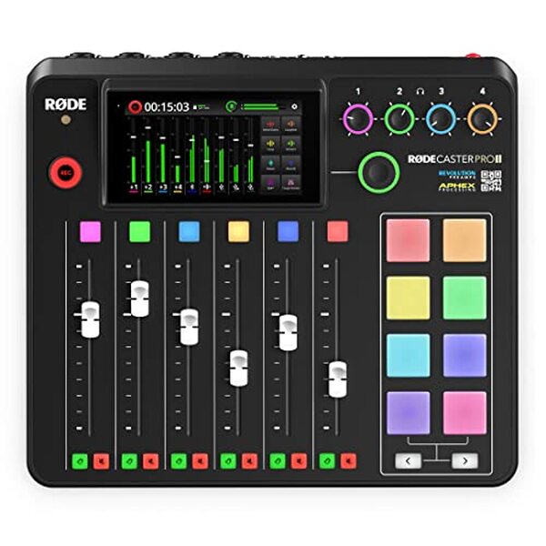 Découvrez notre test détaillé de la station de mixage Rodecaster Pro II et du micro PodMic noir : performances, qualité audio et fonctionnalités pour le podcasting professionnel.
